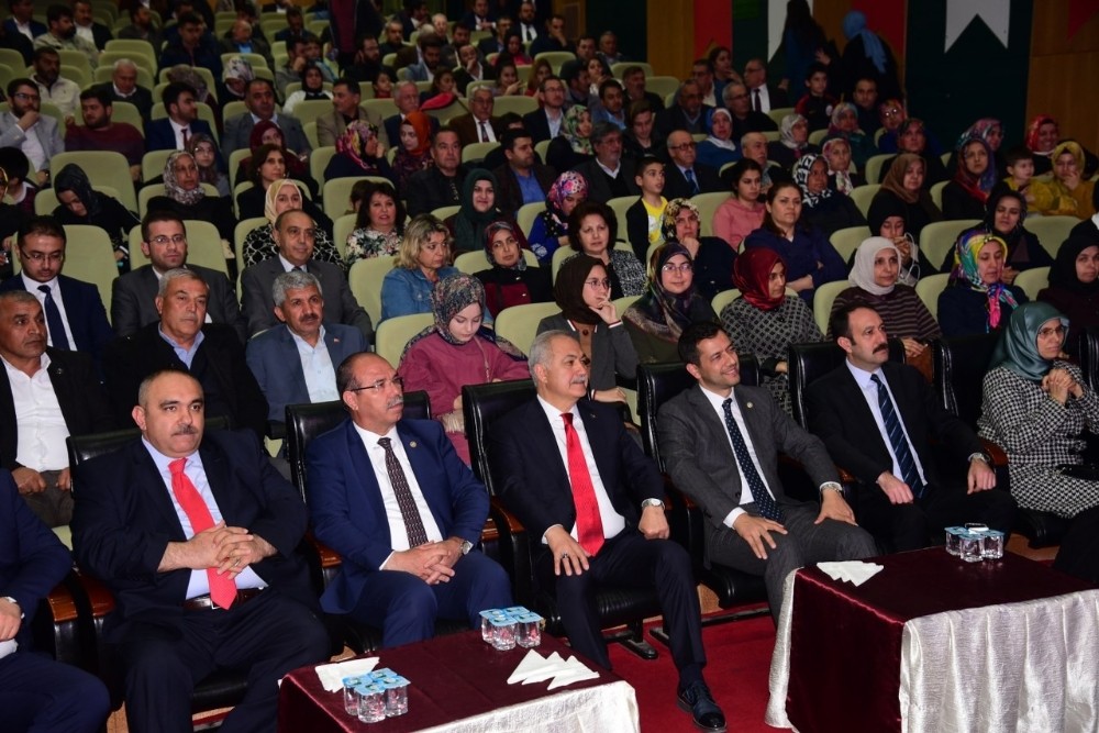 Başkan Kadir Kara, MHP ve Ak Parti teşkilatlarına projelerini tanıttı 