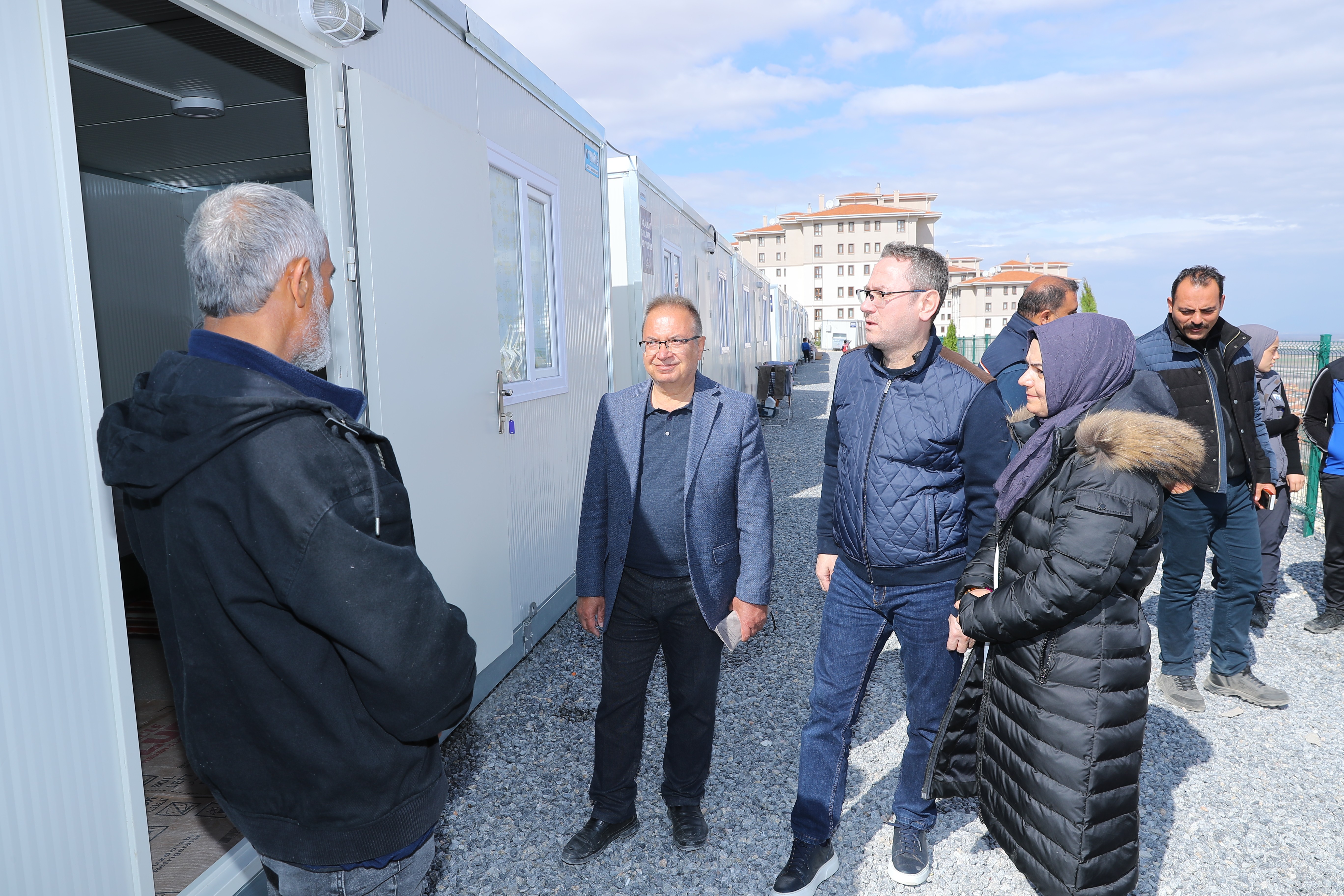 Başkan Kartoğlu Malatya'daki konteyner kentleri gezdi