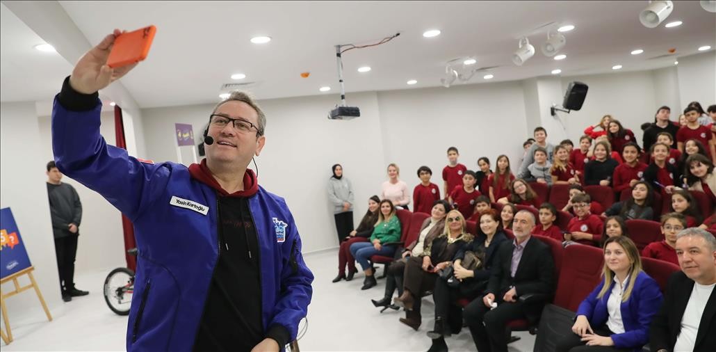 Başkan Kartoğlu'ndan Bahçeşehir sakinlerine müjde