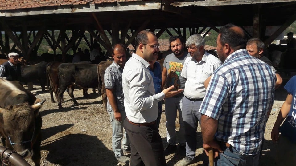 Başkan Kavaklıgil, hayvan pazarında incelemelerde bulundu 
