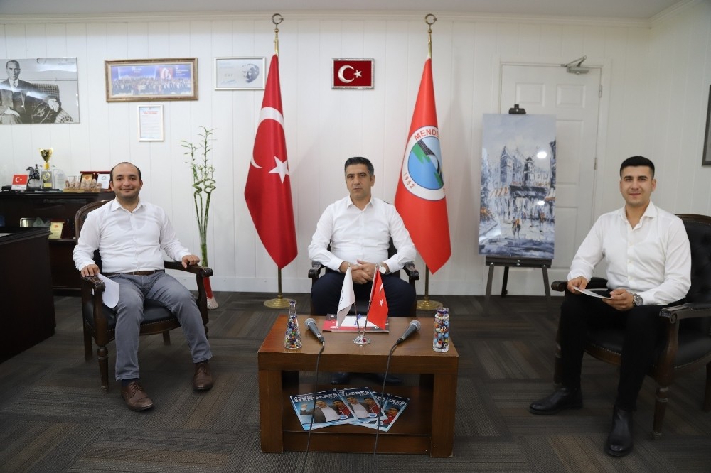 Başkan Kayalar gençlerin sorularını yanıtladı 