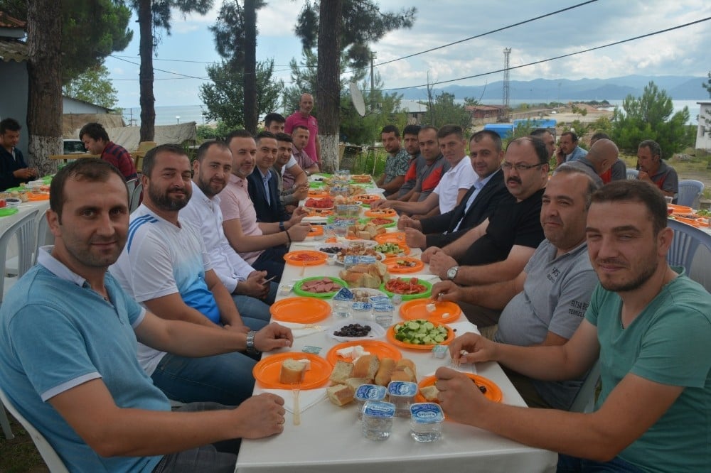 Başkan Kibar ve temizlik işçileri aynı kahvaltı sofrasında 