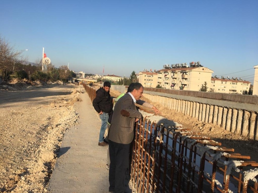 Başkan Kılınç, köprülü kavşak çalışmalarını inceledi 