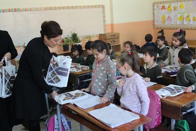 Başkan Köse öğrencilere kitap hediye etti 