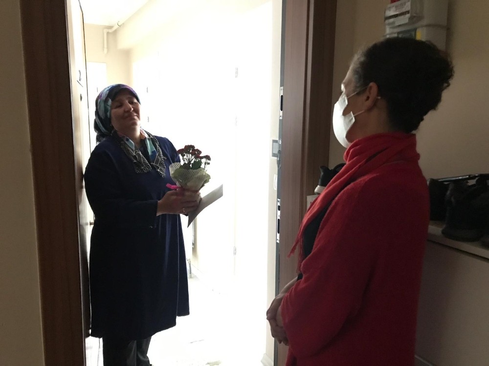 Başkan Köse’den şehit annelerine ziyaret 
