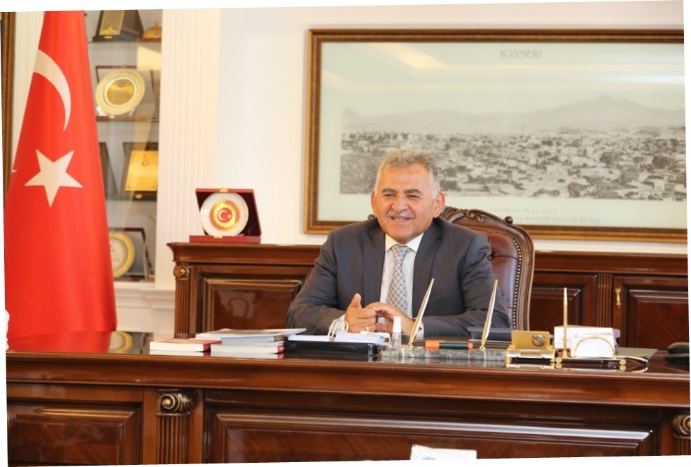 Başkan Memduh Büyükkılıç 