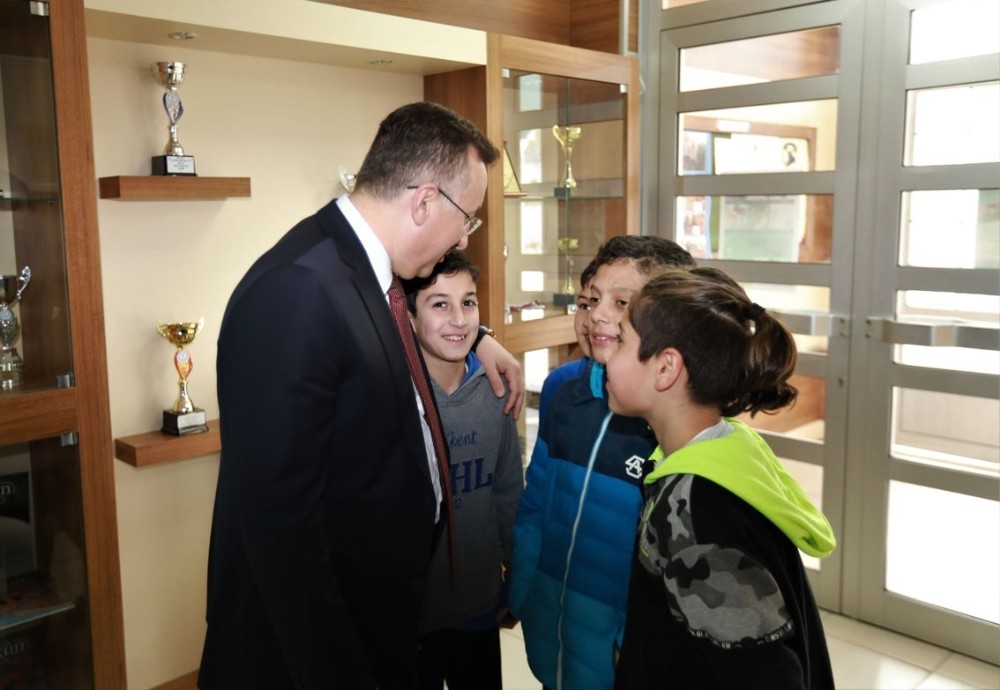 Başkan Mutlu Işıksu, öğrencilerle buluştu 