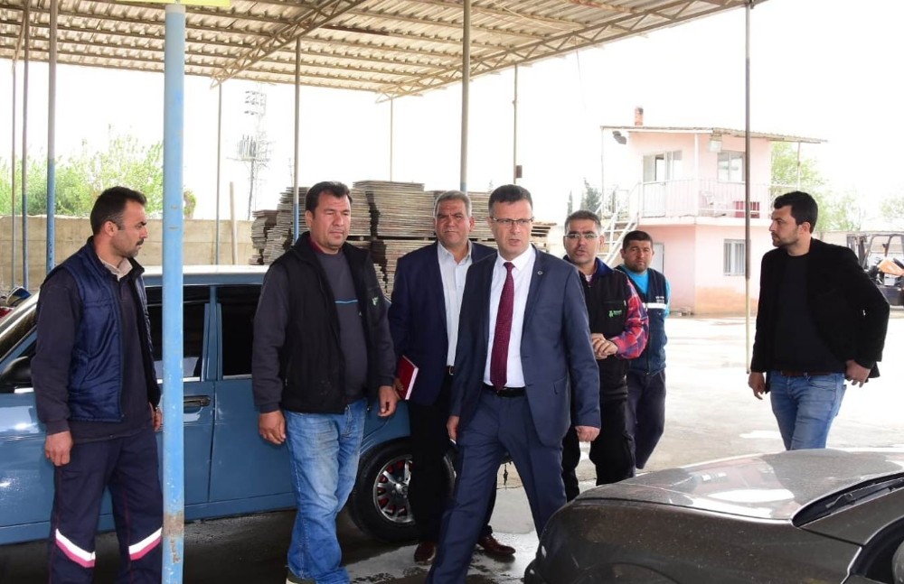 Başkan Öküzcüoğlu, işçilerin bayramını kutladı 