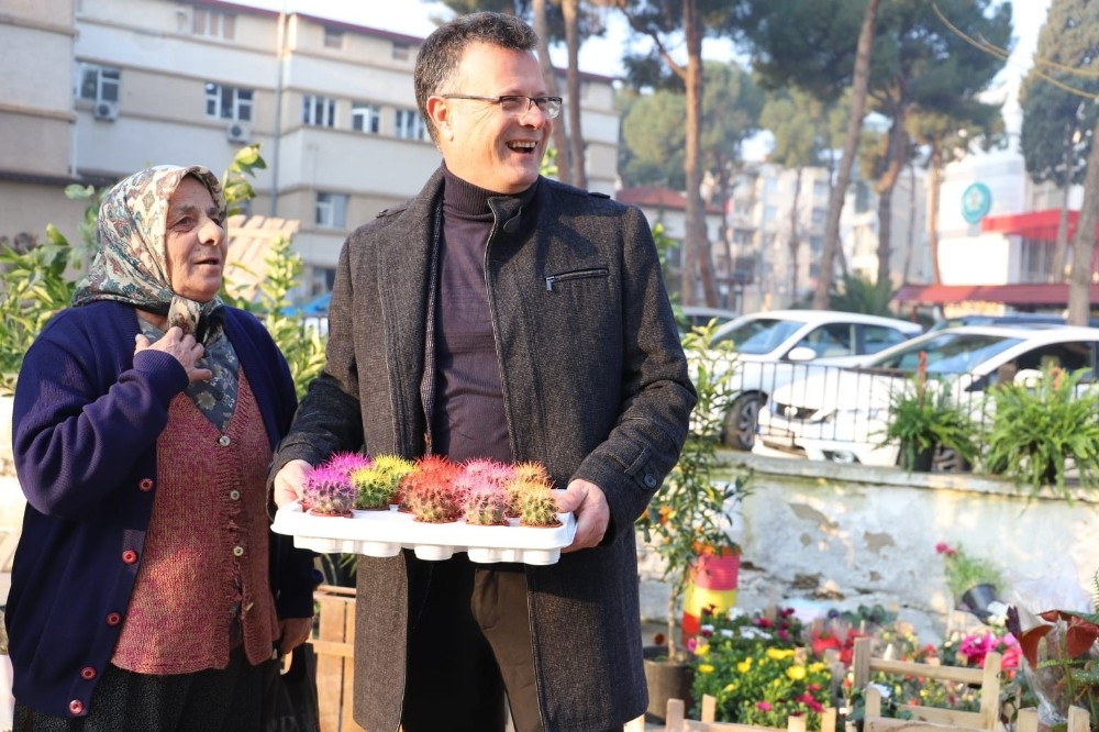 Başkan Öküzcüoğlu pazarcı esnafını dinledi 