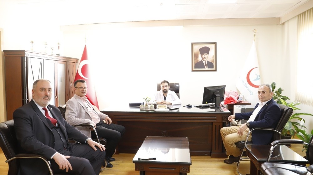 Başkan Öküzcüoğlu’ndan Tıp Bayramı’nda sağlıkçılara ziyaret 