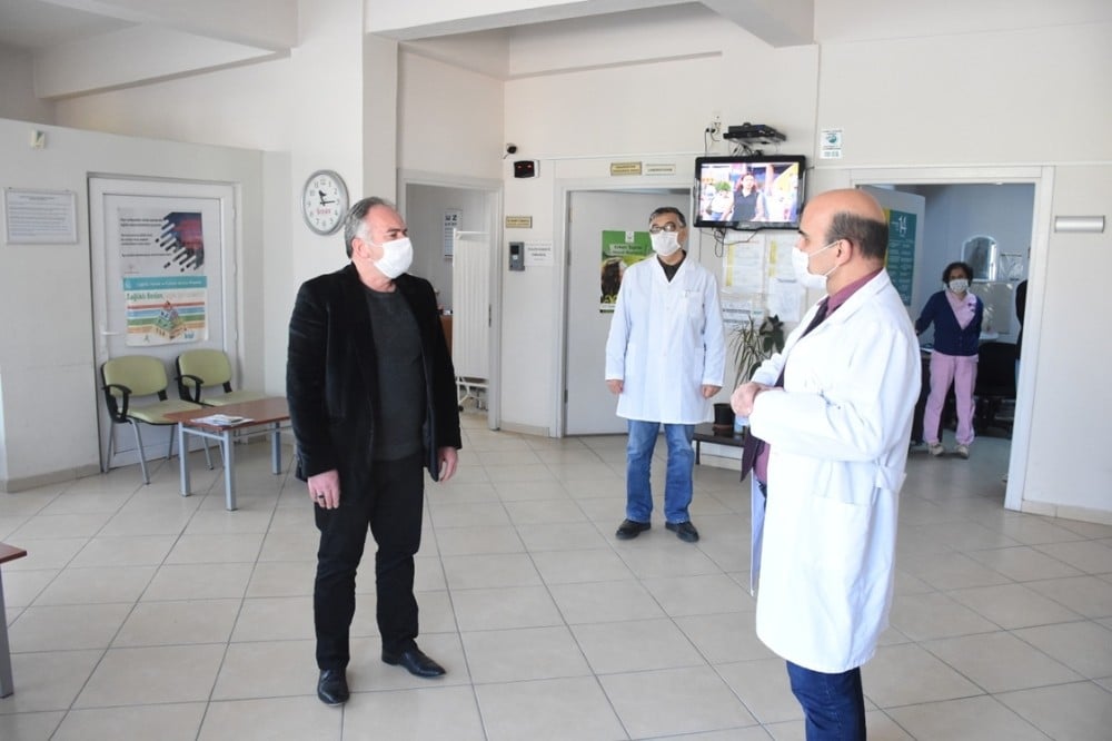 Başkan Öndeş’ten sağlık çalışanları ve Tarım İlçe Müdürlüğü’ne teşekkür ziyareti 