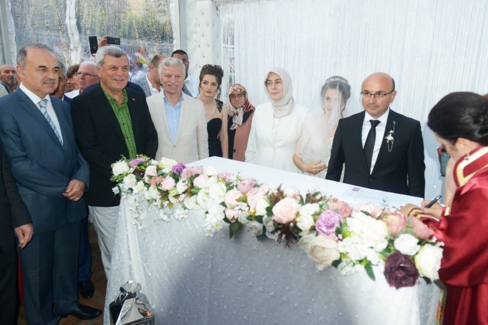 Başkan Oral dünya evine girdi 