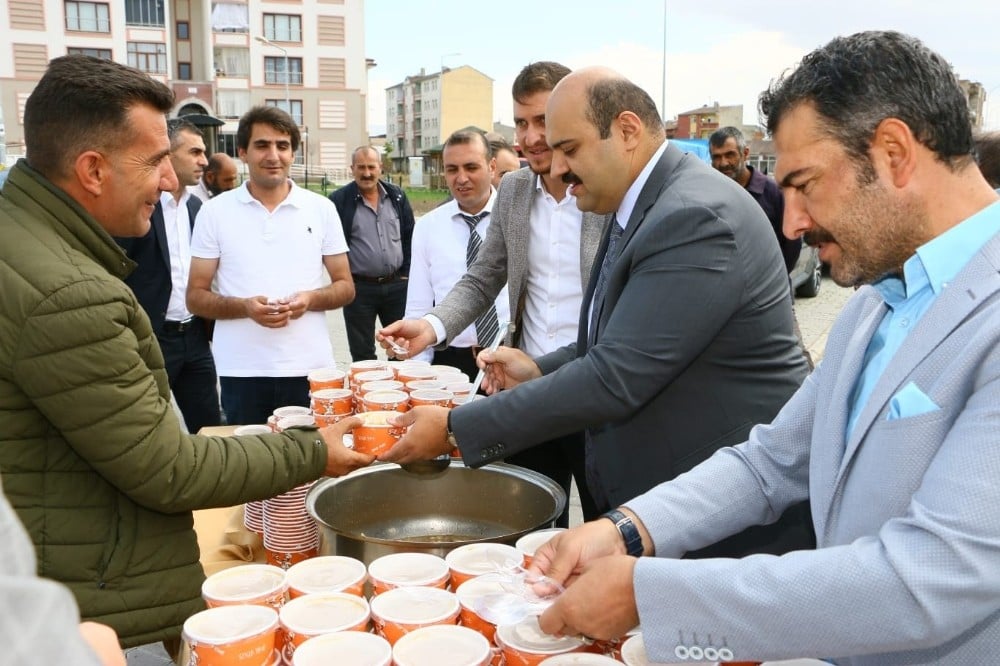 Başkan Orhan: “Aşure günü birliğin ve dirliğin simgesidir” 