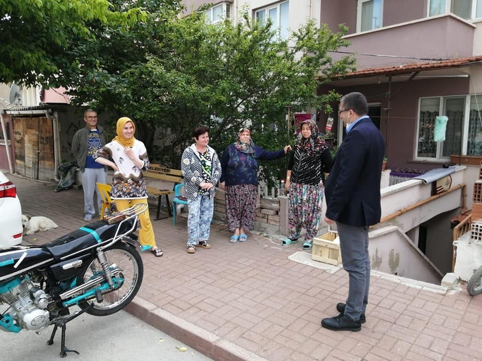 Başkan Öz, vatandaşların sorunlarını dinledi 