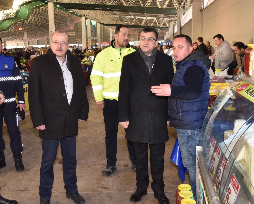 Başkan Öz ziyaretlerine devam ediyor, çalışmaları yerinde inceliyor 