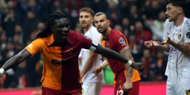 Başkan Özbek, Gomis'i resmen açıkladı! Şok gelişme...
