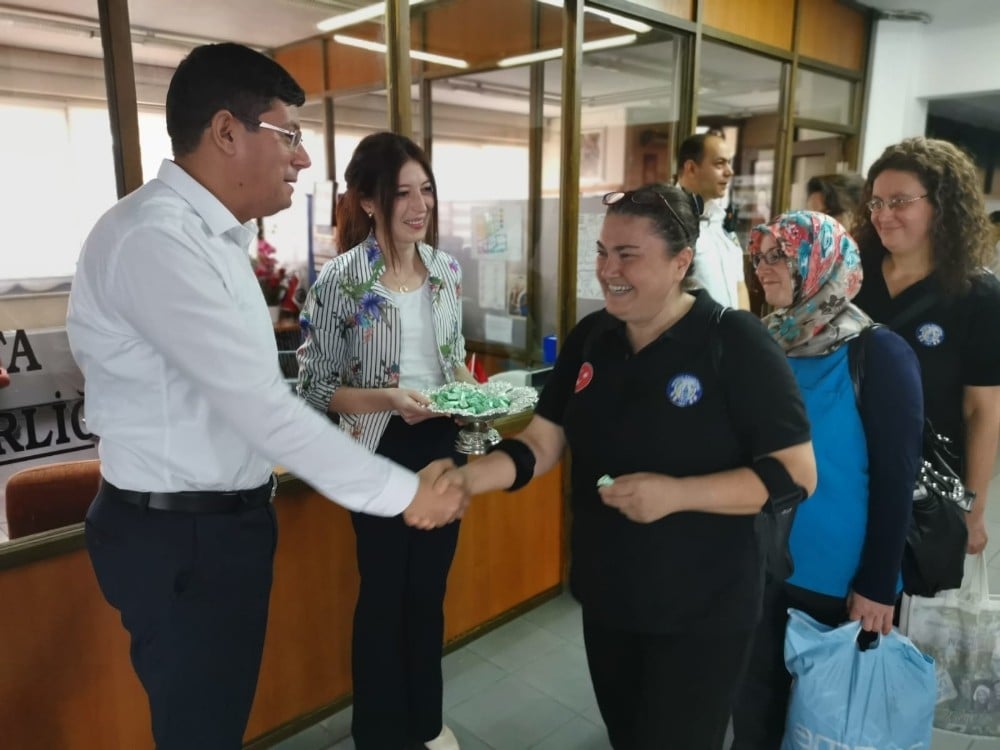 Başkan Özcan, belediye personeli ile bayramlaştı 