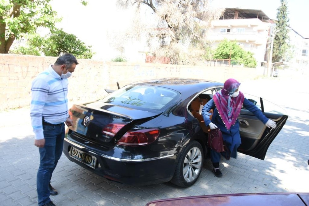 Başkan Özcan, makam arabası ile hizmet verdi 