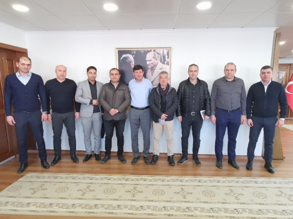 Başkan Özcan; “Projelerimizi en hızlı ve en iyi şekilde tamamlayacağız” 