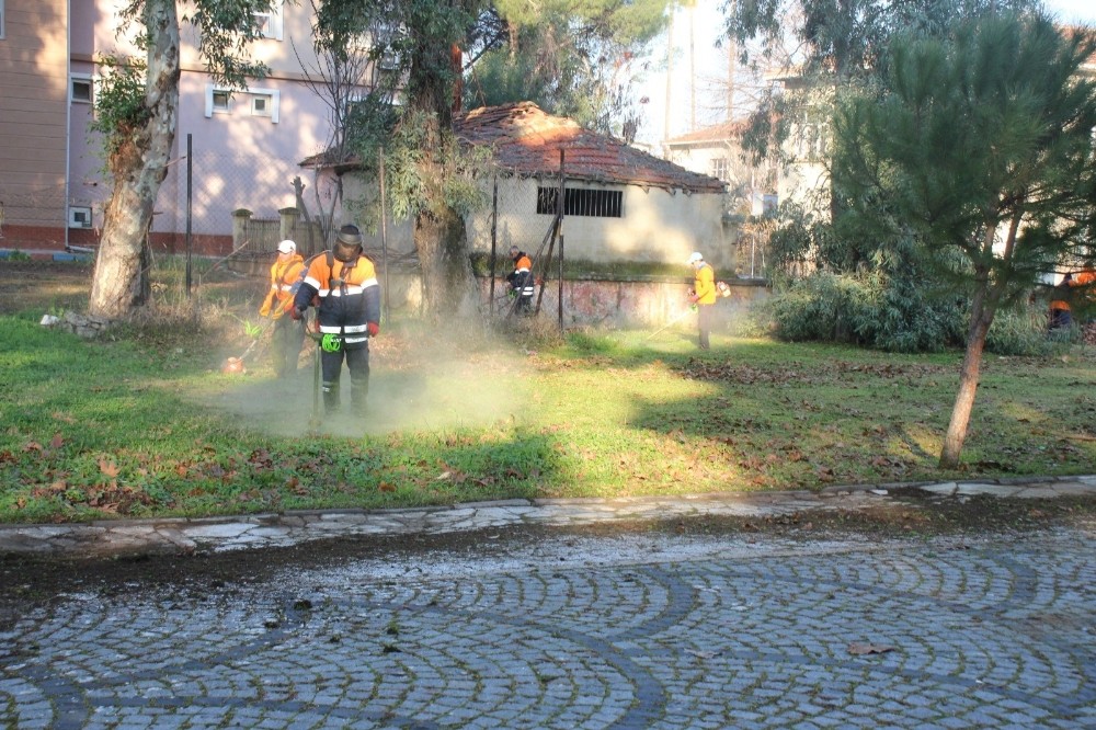Başkan Özcan sabah mesaisine Sümer’de başladı 