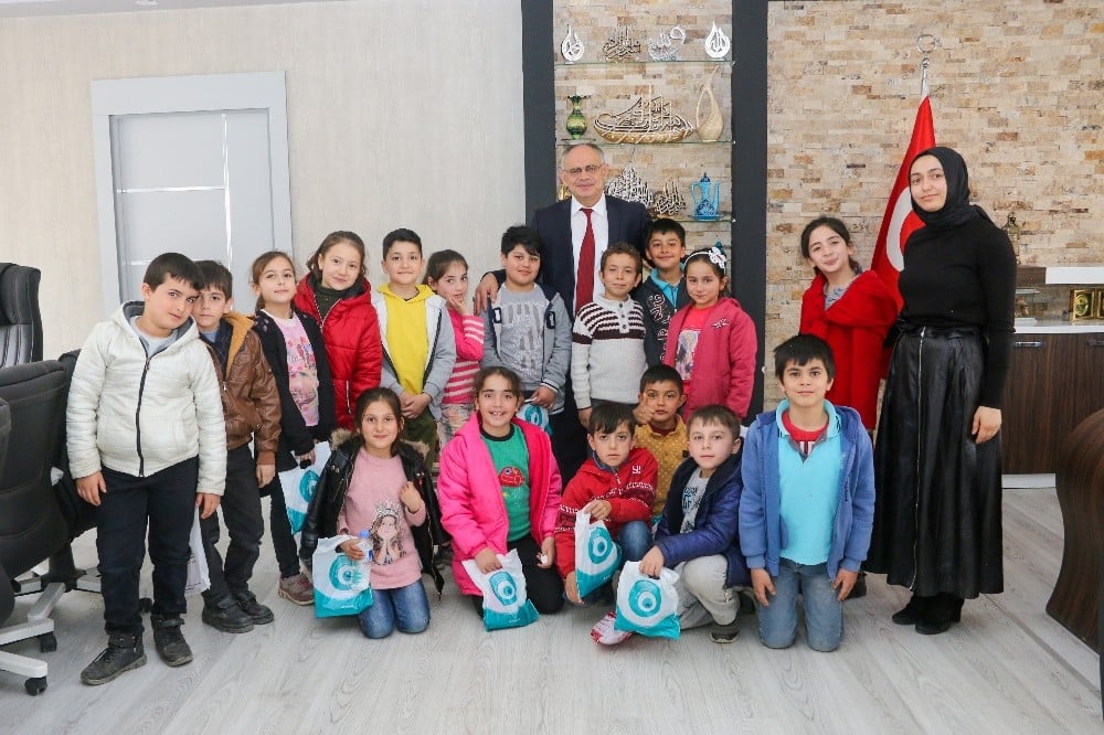 Başkan Öztürk çocuklara belediyeciliği anlattı 