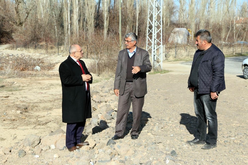 Başkan Öztürk Kocahacılı mahallesini ziyaret etti 