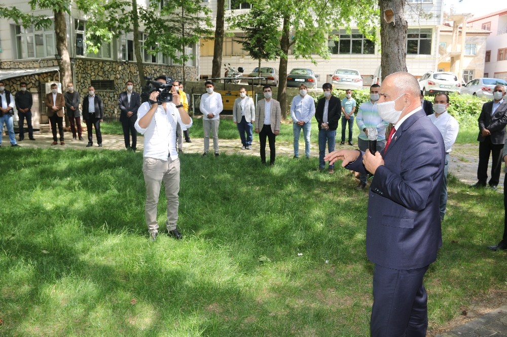 Başkan Öztürk personeliyle bayramlaştı 