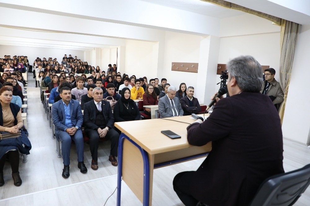 Başkan Palancıoğlu kariyer günlerinin konuğu oldu 