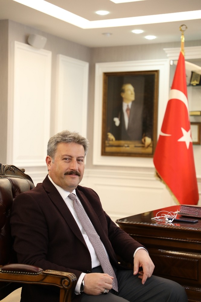 Başkan Palancıoğlu Kayserili sporcuları kutladı 