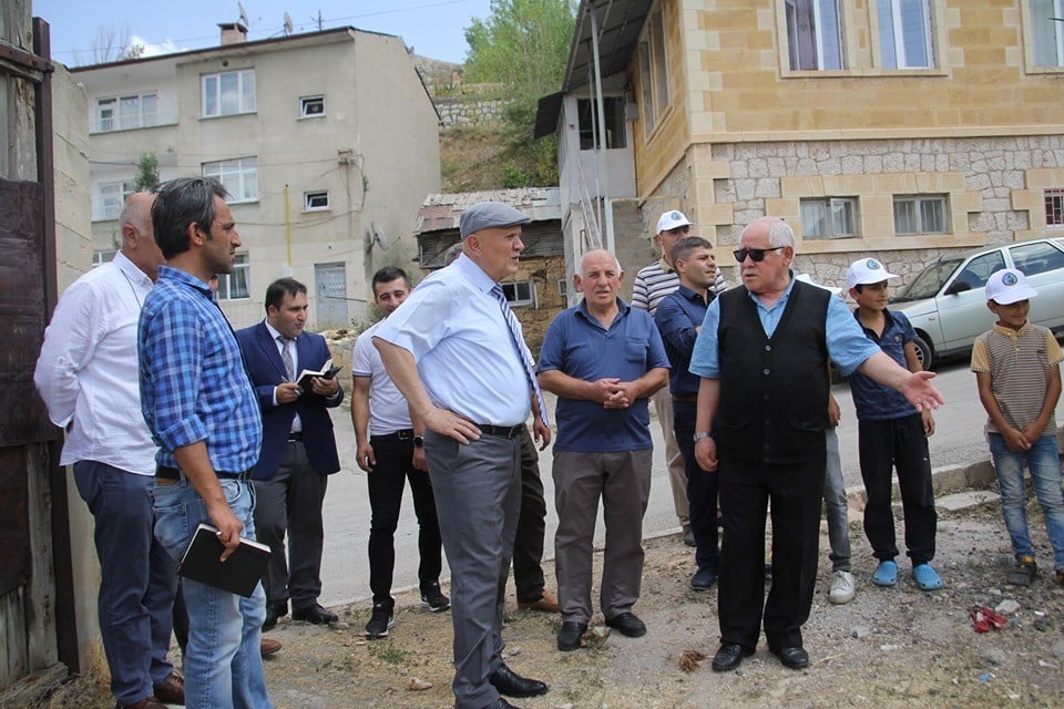Başkan Pekmezci, Karasakal Mahallesi’nde incelemelerde bulundu 