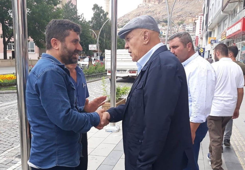 Başkan Pekmezci, park bahçelerde incelemelerde bulundu 