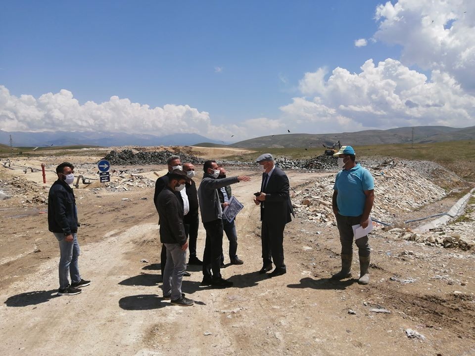 Başkan Pekmezci, sahada çalışmaları inceledi 