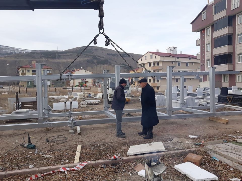 Başkan Pekmezci üst geçit çalışmalarını inceledi 