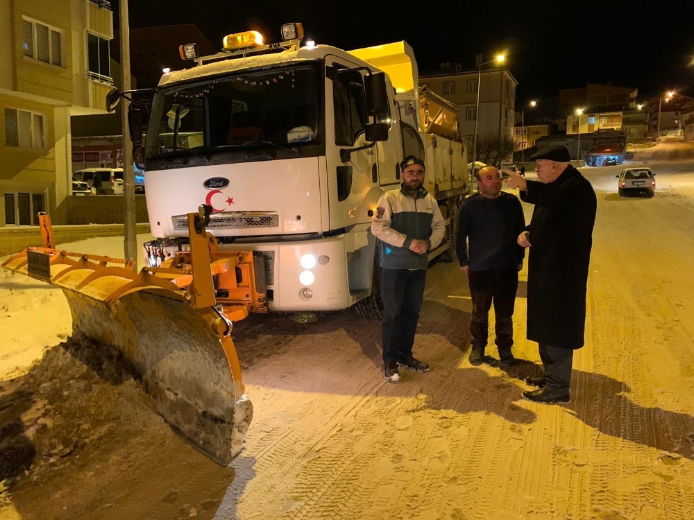 Başkan Pekmezci’den kar mesaisi 