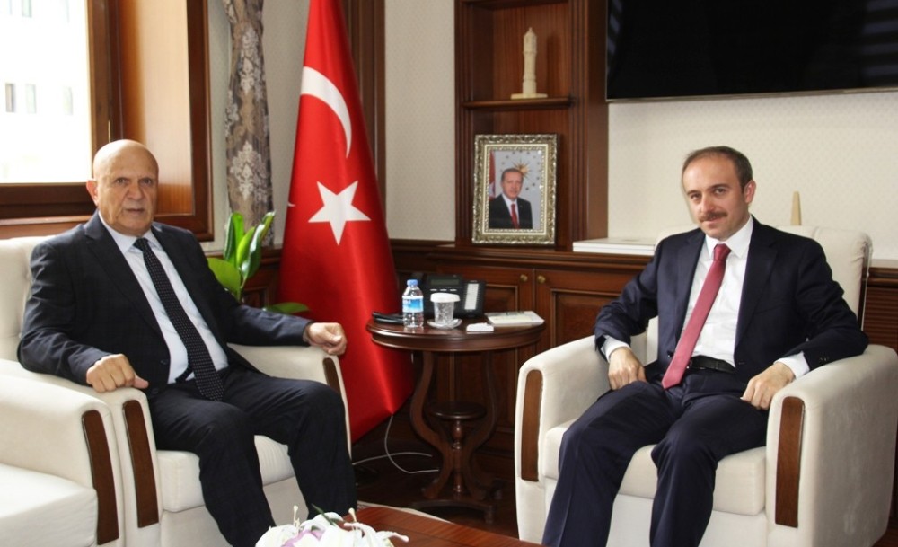 Başkan Pekmezci’den Vali Epcim’e hayırlı olsun ziyareti 