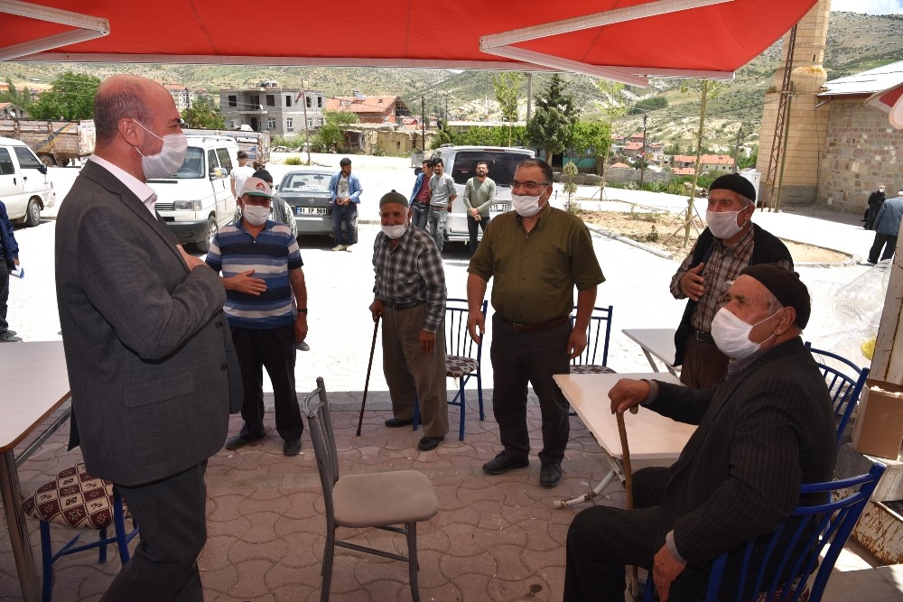 Başkan Pekyatırmacı mahalle ziyaretlerine devam ediyor 