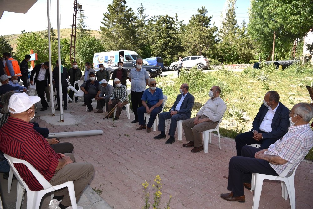 Başkan Pekyatırmacı’dan 8 mahalleye ziyaret 