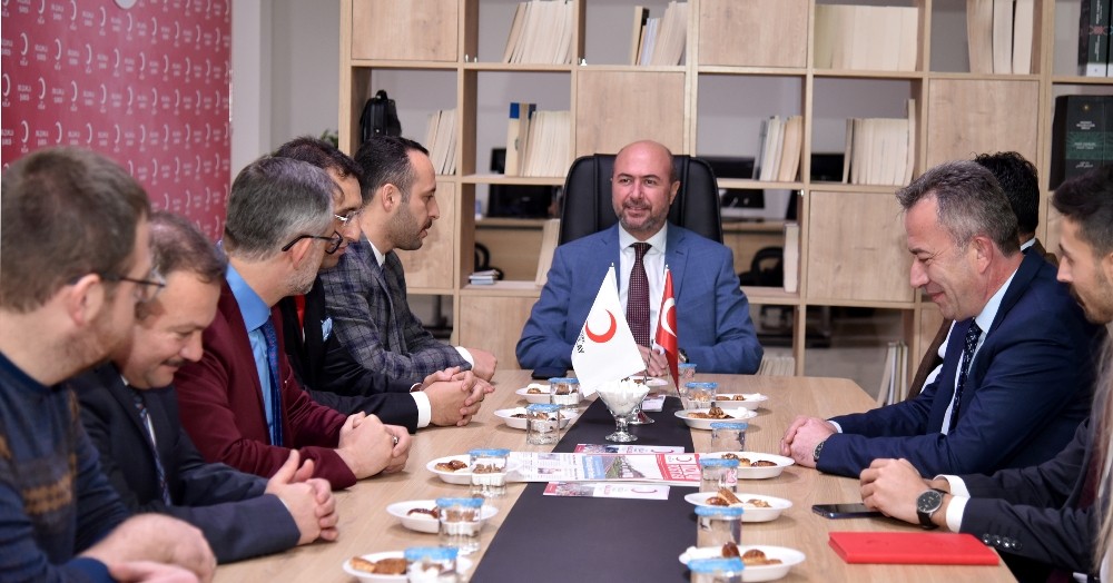 Başkan Pekyatırmacı’dan Türk Kızılayı Selçuklu Şubesine ziyaret 