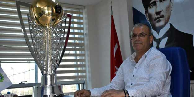 Başkan şampiyonluk primini açıkladı: Umre'ye gidiyoruz