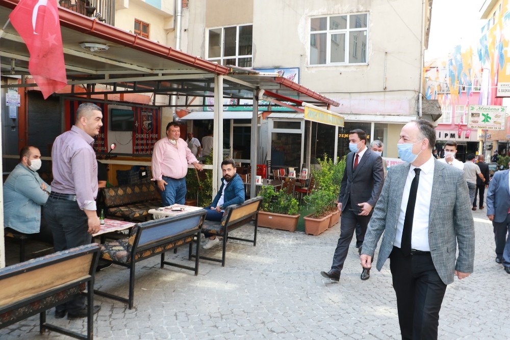 Başkan Saygılı esnafı ziyaret etti 