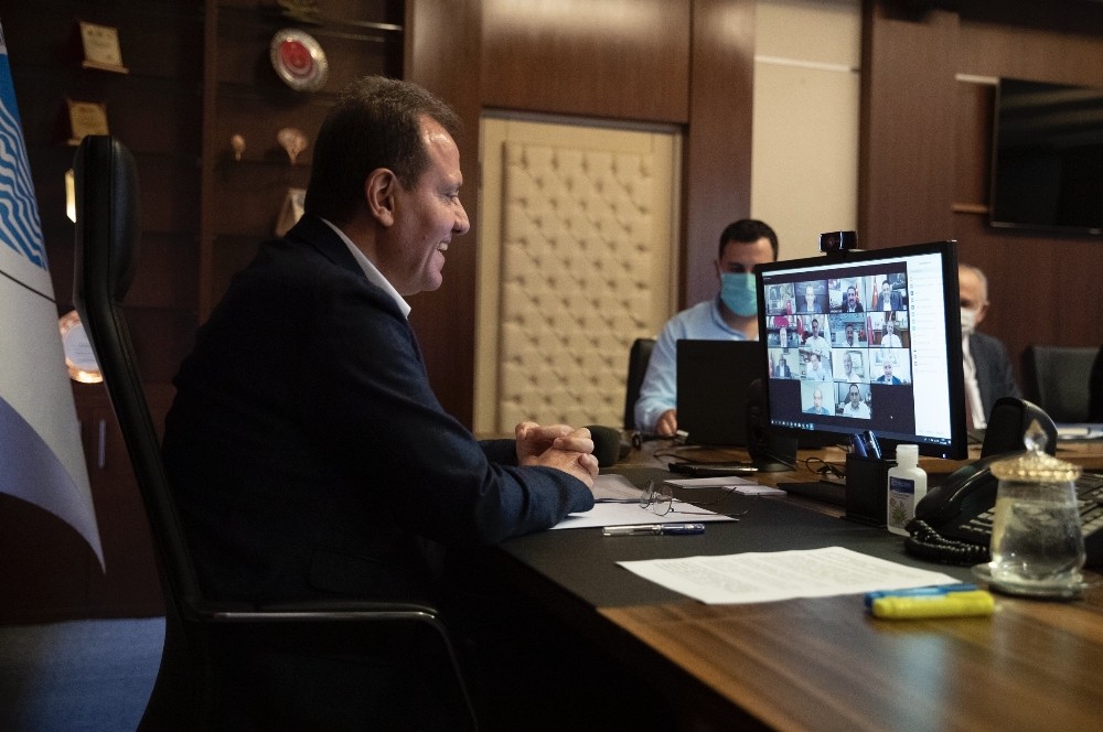Başkan Seçer, ilçe belediye başkanlarıyla video konferansla görüştü 