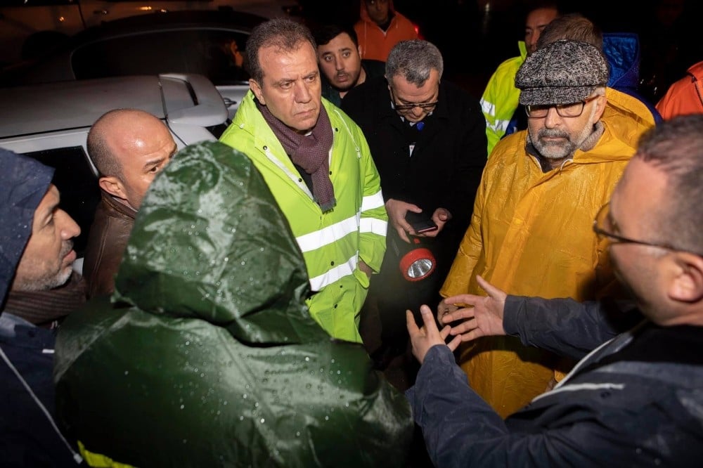 Başkan Seçer, selden etkilenen Tırmıl Sanayi Sitesi’nde incelemelerde bulundu 