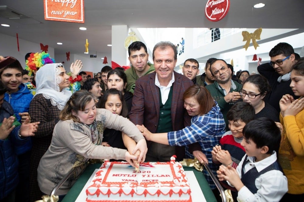Başkan Seçer, yeni yılı özel çocuklarla birlikte karşıladı 