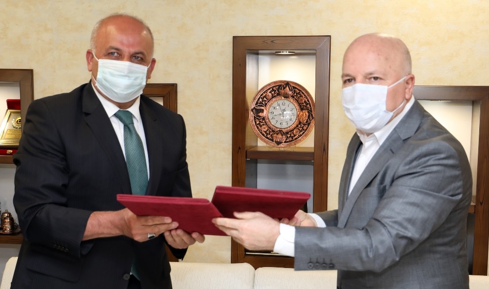 Başkan Sekmen’den “Yeşil Palandöken” imzası 