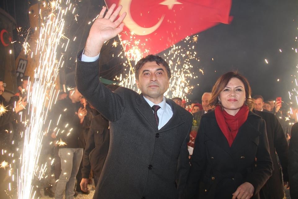 Başkan Selçuk’a Karacaali’de coşkulu karşılama 