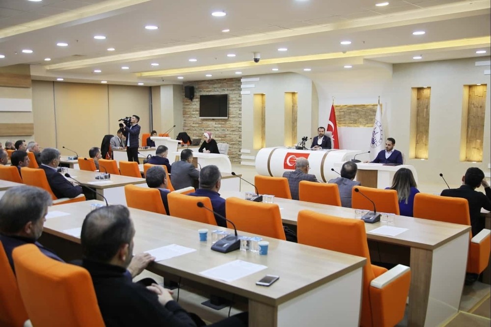 Başkan Şerifoğulları,