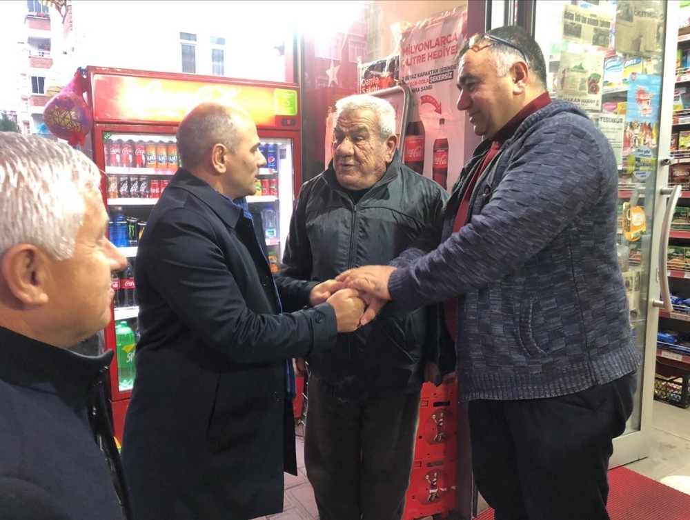 Başkan Söğüt esnafı dinledi 