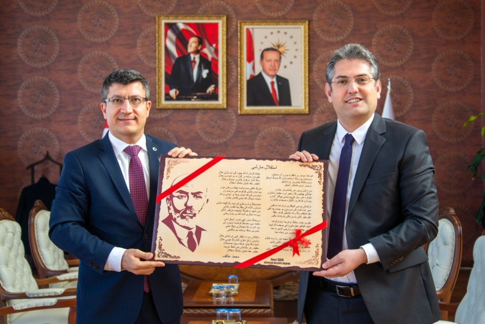 Başkan Suer’den Rektör Taş’a ziyaret 