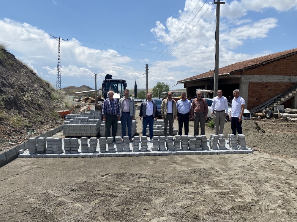 Başkan Sülük, esnafa verdiği sözü yerine getirdi 