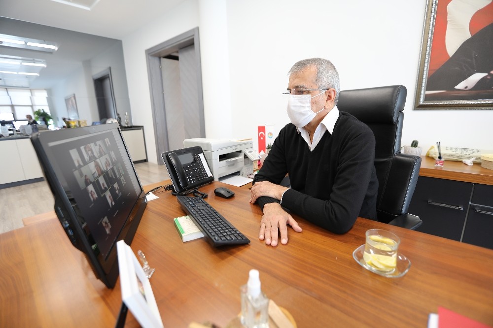 Başkan Tarhan, müdürlerle video konferansla toplantı yaptı 